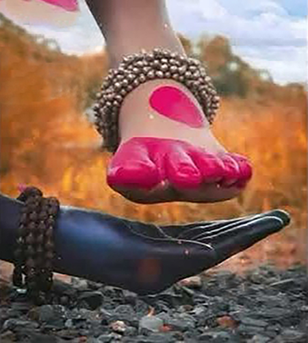 purusaattu paraa devi